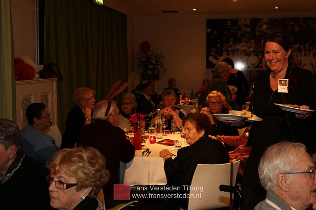 20151220 eetmetjehart kerstdiner2015 frans versteden fotografie tilburginbeeld FRVE9736.jpg